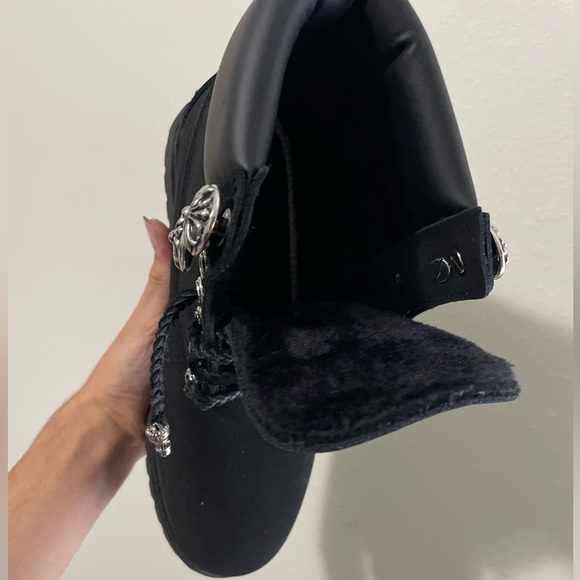 SOLD Chrome Hearts Timberland boot with authentic Chrome Hearts Hardwear - Picture 6 of 8